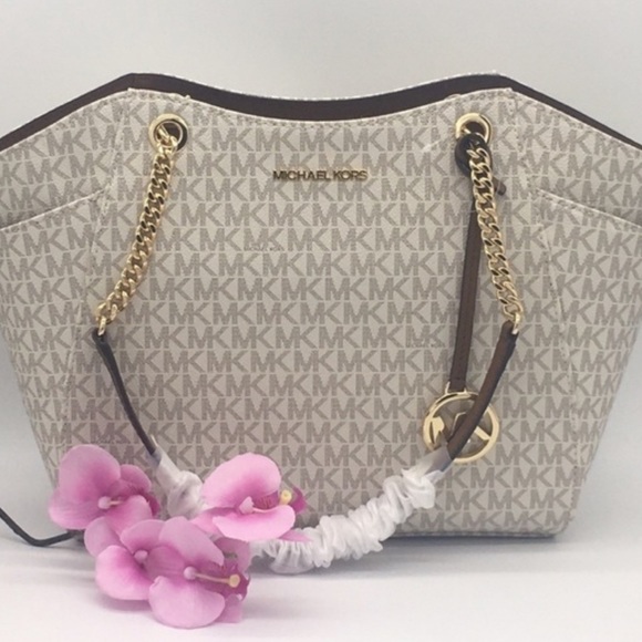 MICHAEL KORS LG CHAIN SHOULDER TOTE VANILLA - Picture 13 of 16